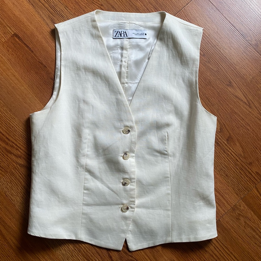Zara Cream Button-Front Tailored Vest
